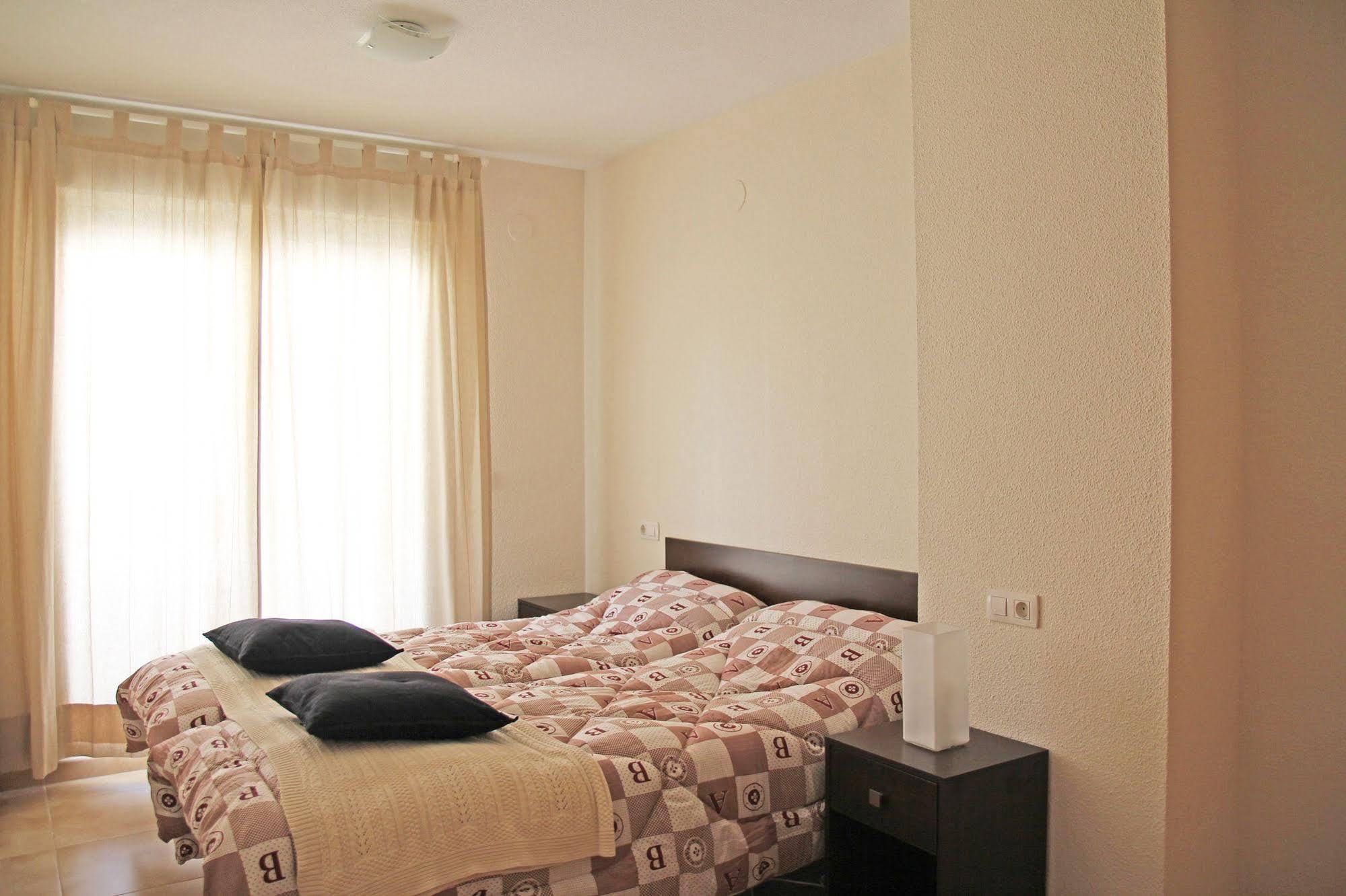 Apartamentos Dona Carmen 3000 Oropesa del Mar Ngoại thất bức ảnh